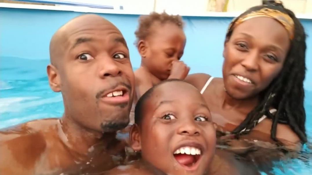 So in love Family Go For A Swim In The Pool and make silly faces!!!